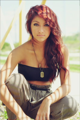 andrea russett
