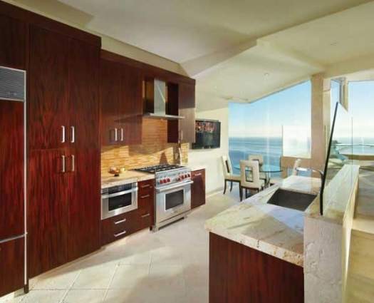 9-modern-and-big-kitchen-room-in-awesome-modern-beach-residence